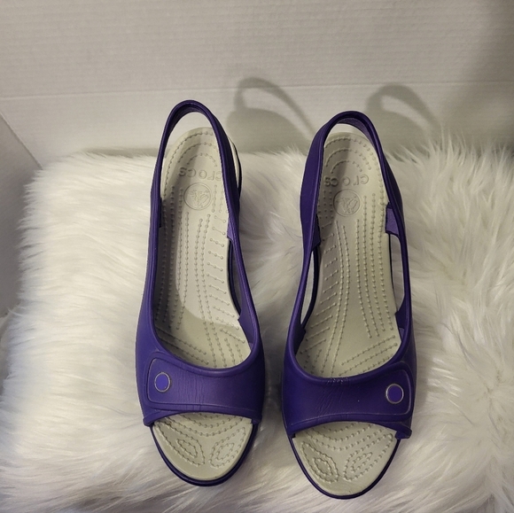 CROCS Purple Open-Toe Sandals, Size 7 - Picture 6 of 7